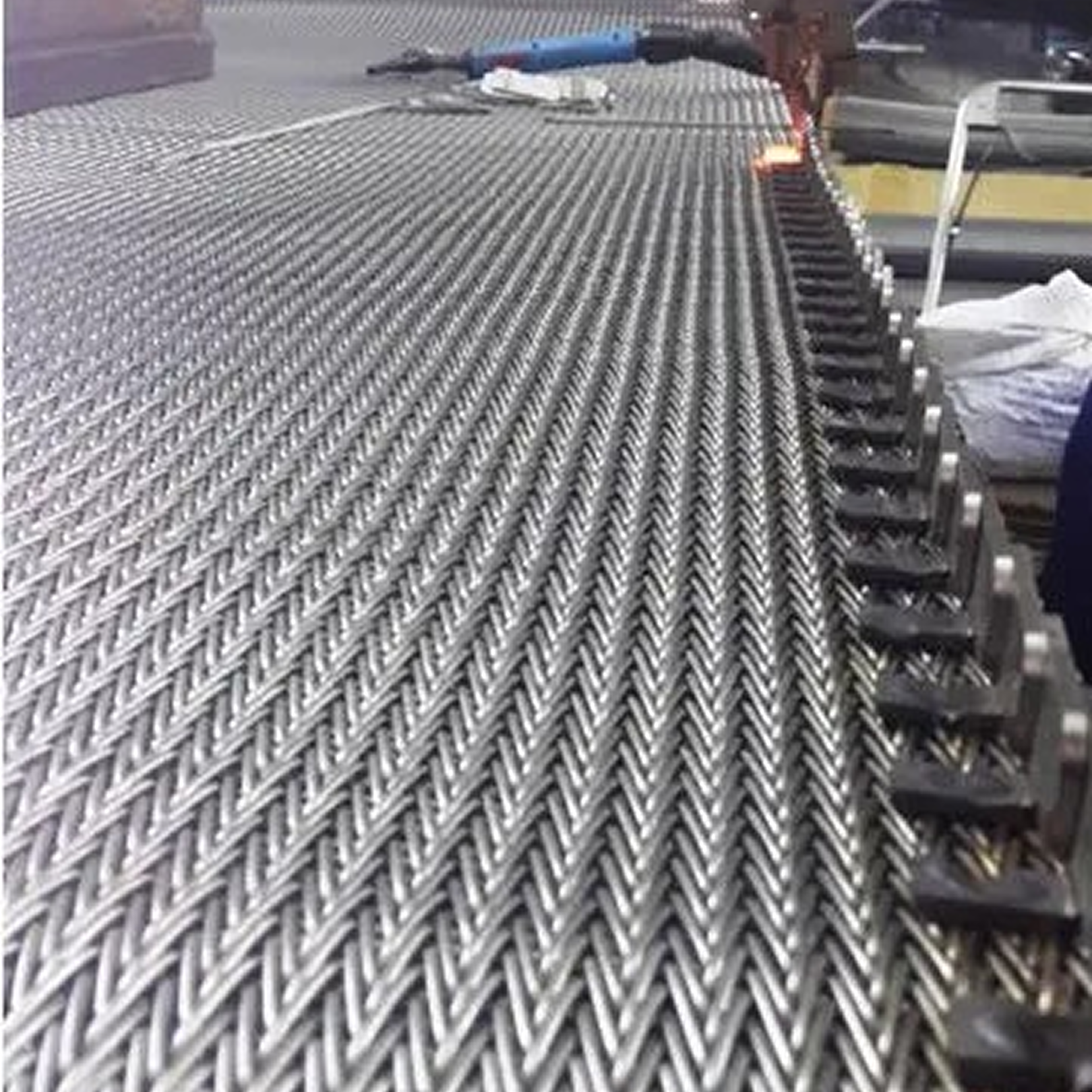 Metalbelt Esteiras Metálicas